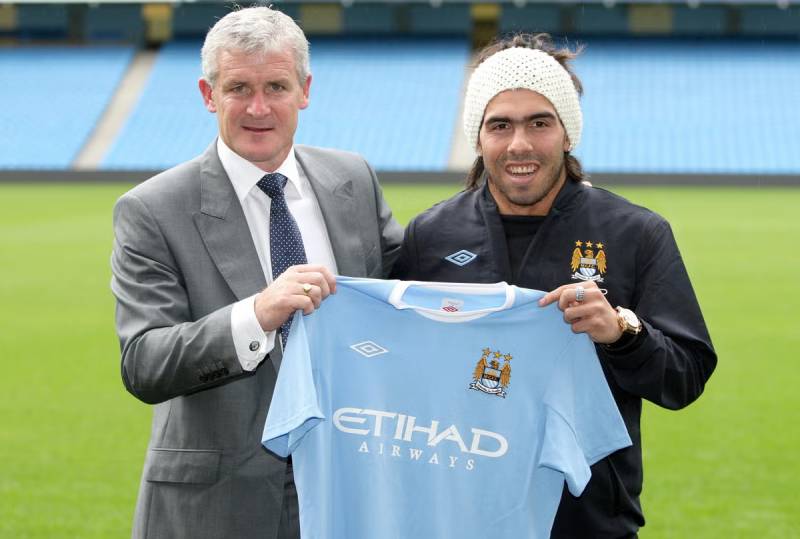 Carlos Tevez – khi Manchester bị chia rẽ